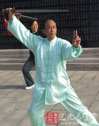 (罗征演练武当太极49式)揭秘罗征49式武当太极剑的神秘绝技与传承